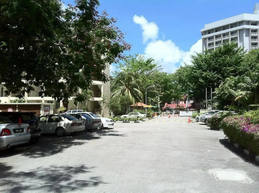 Sunshine Bayu Emas Apartment Бату-Ферринги Малайзия